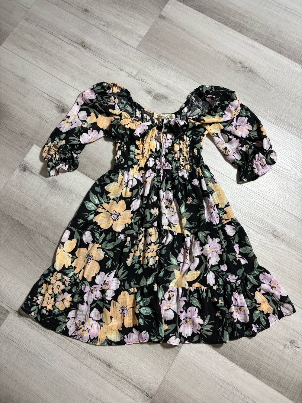 Discount Dress Bundle | 6 Dresses | Floral & Casual | MโXL - Picture 12 of 14